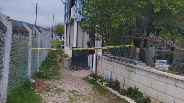 Düğünlerine saatler kala hayatını kaybetmişlerdi: Genç çiftin ölümünde acı gerçek ortaya çıktı
İlk incelemede elektrik akımına kapıldıkları değerlendirilen genç çiftin, yapılan otopside karbonmonoksit zehirlenmesi sonucu hayatını kaybettiği tespit edildi