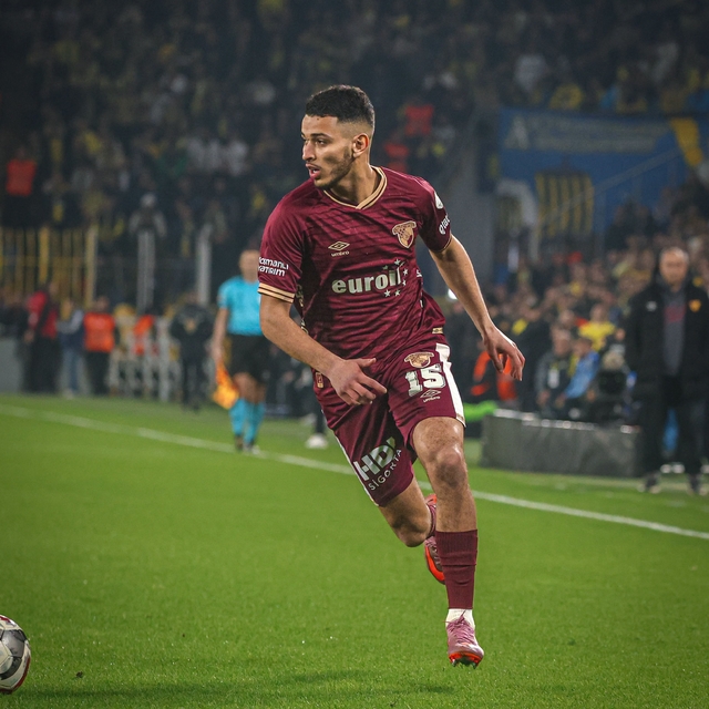 Göztepe'de Cherni resmen gitti