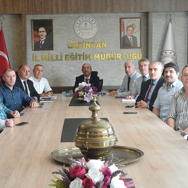 Erzincan'da imam hatip okullarının yöneticileriyle yeni eğitim öğretim yılı...