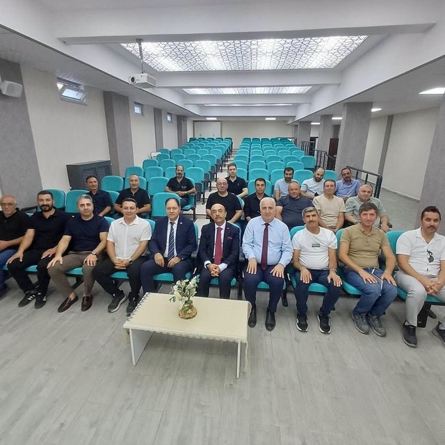Erzincan'da eğitim yöneticilerine yönelik seminer düzenlendi