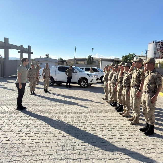 Refahiye Kaymakamı Taşkıran, jandarma karakolunu ziyaret etti