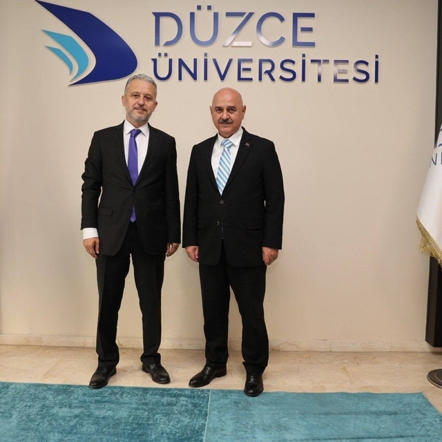 Sağlık Müdürü Yılmaz'dan Rektör Nedim Sözbir'e tebrik