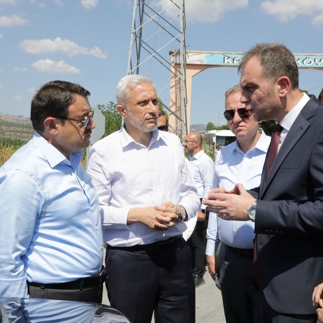 Vali Musa Işın, yol yapım çalışmalarını yerinde inceledi