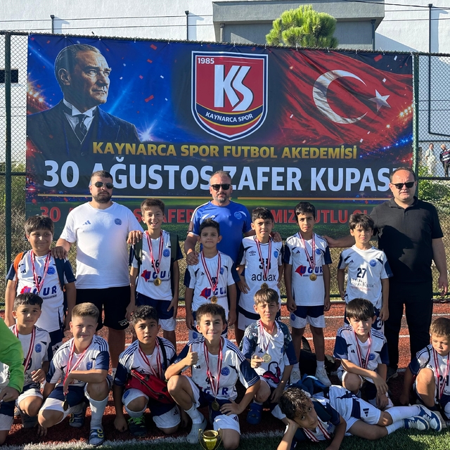 1299 Bilecikspor Kulübü Zafer Kupası'nda grubu lider bitirdi