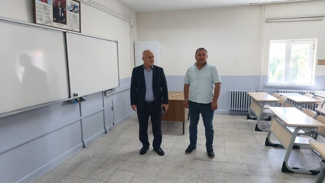 Aydıntepe'de yeni dönem öncesi okullarda inceleme yapıldı