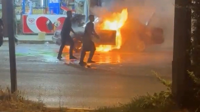 Gaziantep'te korkutan araç yangını