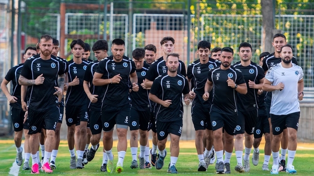 Aydın Büyükşehir Belediyespor, ilk antrenmanını gerçekleştirdi