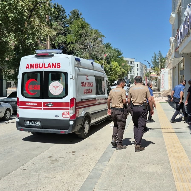 Kardeşler arasında kavga 1 kişi yaralandı