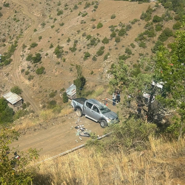 Artvin'de trafik kazası: Köy muhtarı hayatını kaybetti
