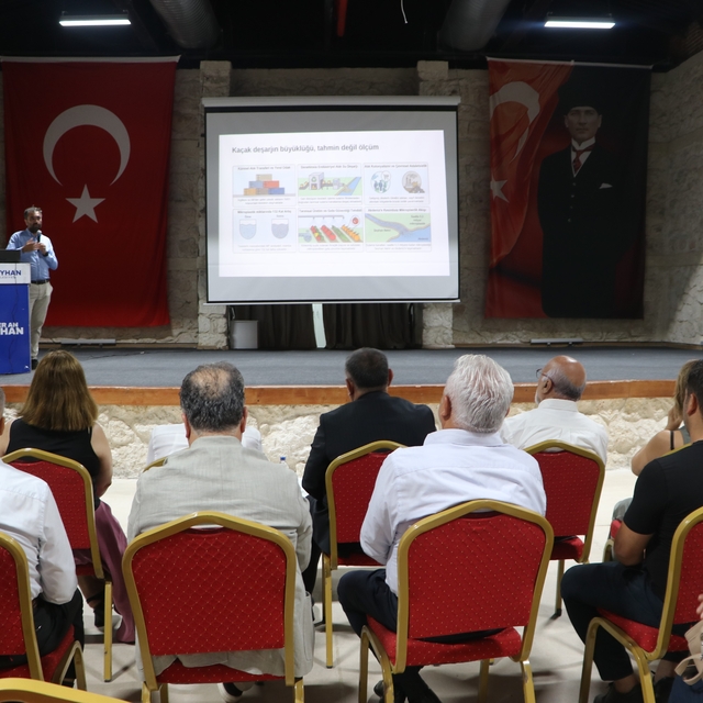 Adana'da mikroplastik kirliliği konulu forum düzenlendi
Prof. Dr. Gündoğdu:...