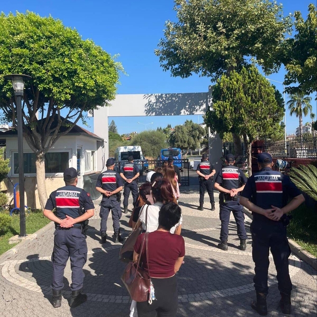 Manavgat'ta insan ticareti operasyonu: 14 yabancı uyruklu mağdur kurtarıldı