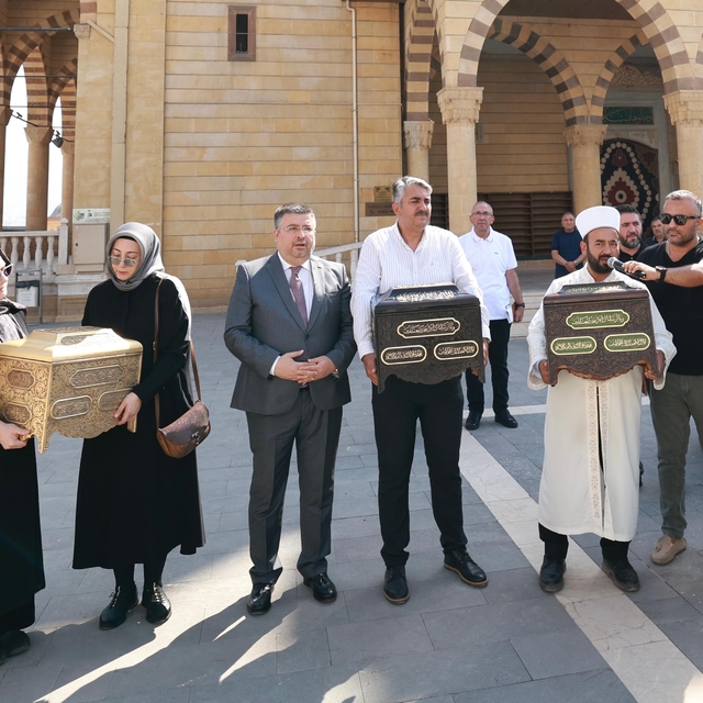Kabe örtüleri ve mukaddes emanetler Kahramanmaraş'ta