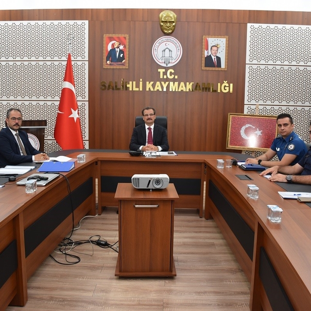 Salihli'de KPSS öncesi güvenlik zirvesi