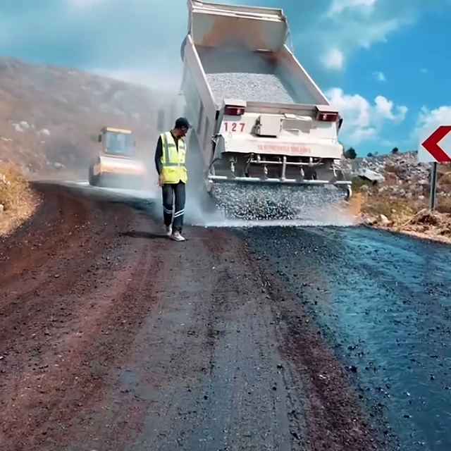 Kozağaç-Kavaklıdere yolunda 16 kilometrelik yenileme çalışması tamamlandı