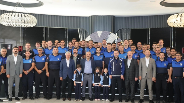 Başkan Büyükgöz zabıta personeliyle buluştu