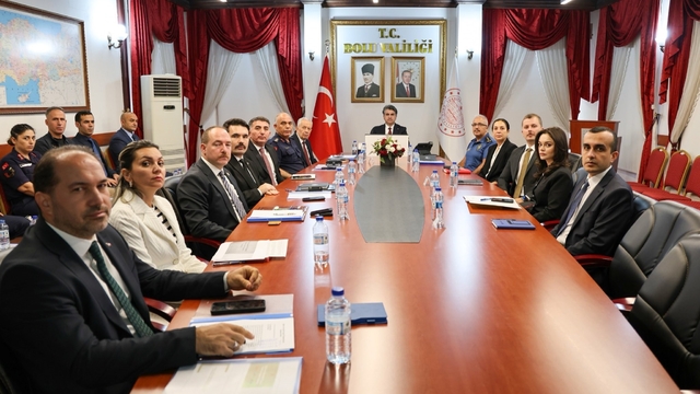 Bolu'da okul güvenliği toplantısı yapıldı