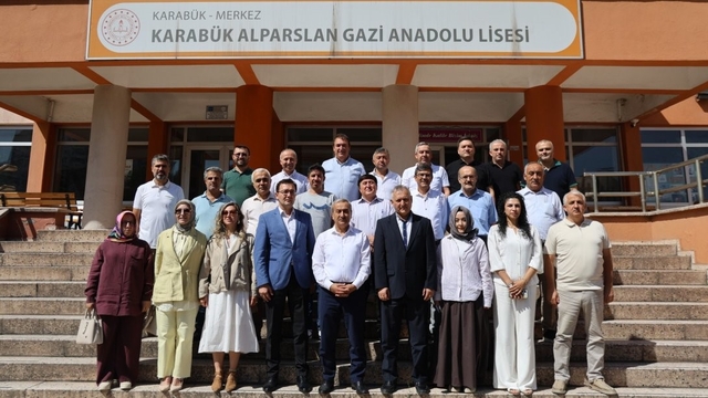 Karabük'te 3. Bölge Eğitim Kurumu Müdürleri Toplantısı gerçekleştirildi