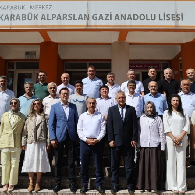 Karabük'te 3. Bölge Eğitim Kurumu Müdürleri Toplantısı gerçekleştirildi
