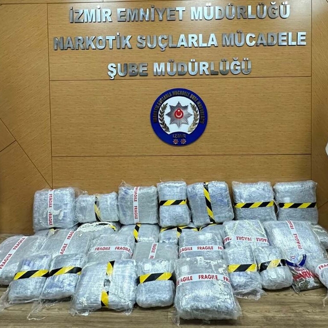 İzmir'de 80 kilo uyuşturucu ele geçirildi: 1 tutuklama