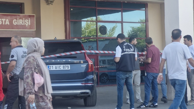Diyarbakır'da cipe silahlı saldırı; 2 yaralı (2)