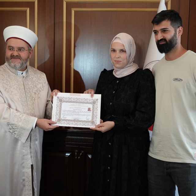 Gazze'deki insanlık dramından etkilenen Alman kadın Müslüman oldu