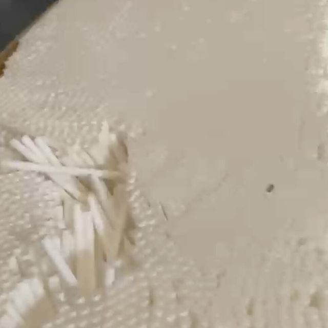 Besihane görünümlü kaçak sigara fabrikasına baskın: 610 bin makaron ele geç...