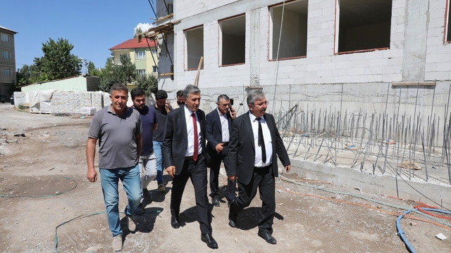 Ağrı Milli Eğitim Müdürü Çakan, Patnos'ta okullardaki hazırlıkları inceledi