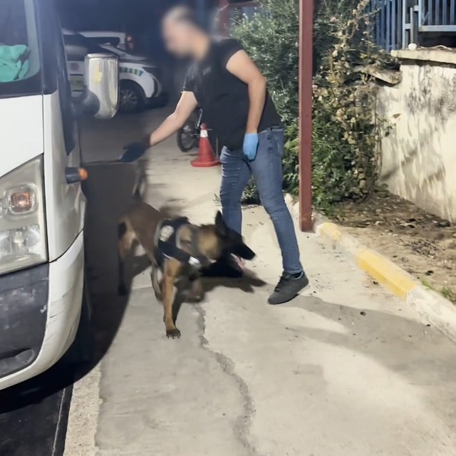 Batman'da araçta 7,4 kilo skunk ele geçirildi, 2 kişi tutuklandı