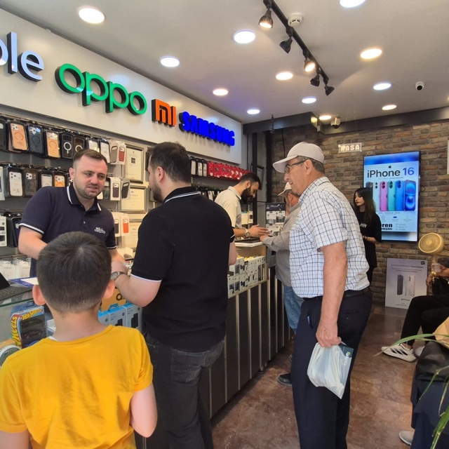 İthal telefonlara getirilen yeni gümrük düzenlemesi fiyatları etkilemedi
Tü...