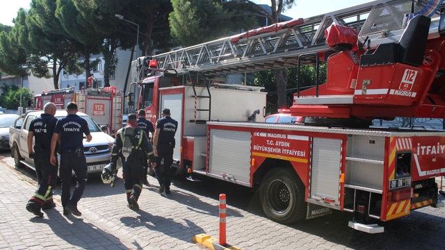 Apartmandan gelen yanık kokusu itfaiyeyi harekete geçirdi