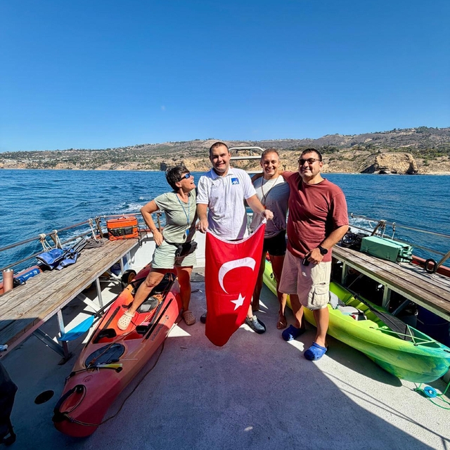 Tuna Tunca Catalina Kanalı'nı geçti