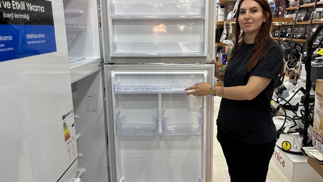 Evleneceklere beyaz eşya uyarısı
Tek tek değil paket almak daha avantajlı
Ev kuracak çiftler için beyaz eşya bütçesi en az 120 bin lira