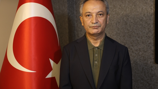 Depremin etkilediği 11 ilde kiralık ev sorunu yok
DAİMFED Genel Başkanı Mustafa Karslıoğlu:
"Adana'da kiralık ev sıkıntısı yok, hatta kiracı bulunamıyor"
"TOKİ'nin konut hamlesi, kiraları da düşürdü"
