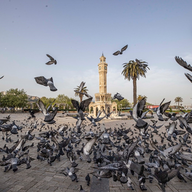 Saat Kulesi 125 yıldır İzmir'in zamanına tanıklık ediyor