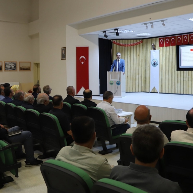 Bayburt'ta okul müdürleri yeni eğitim öğretim yılı için toplandı
