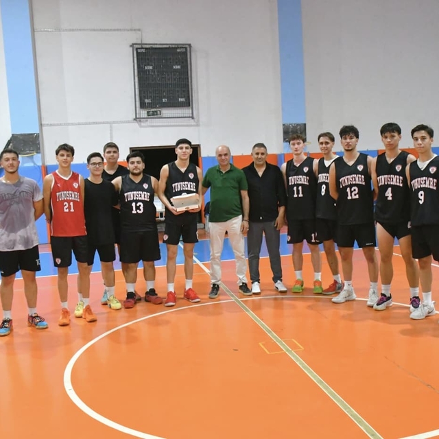 Yunusemre Belediyespor potada geleceğe yatırım yapıyor