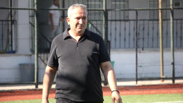 İbrahim Gürel'den, İbanoğlu'na çağrı: "Transferlere müdahale edin"
Denizli İdman Yurdu'nda transfer tartışması
"Bu takımın ligde kalması bile başarı olur"