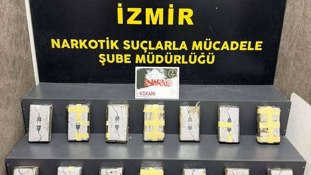 İzmir'de uyuşturucu operasyonu: 2 tutuklama