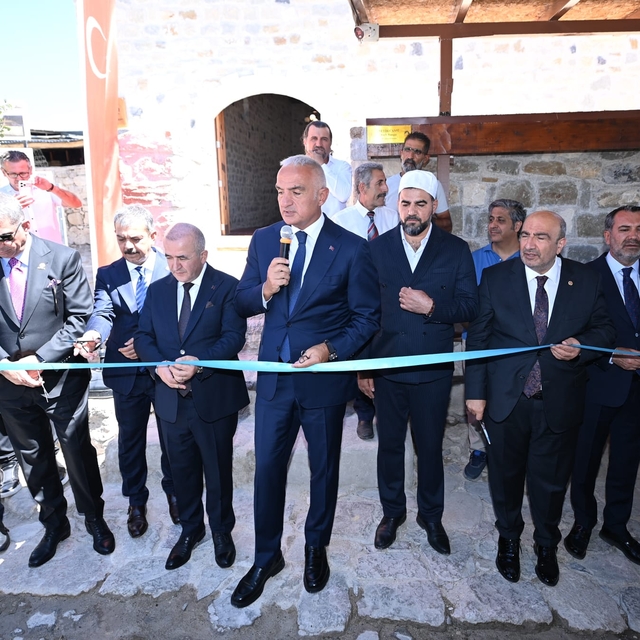 Bakan Ersoy: Turizmi 81 ile ve yılın 12 ayına yaymayı hedefliyoruz (2)