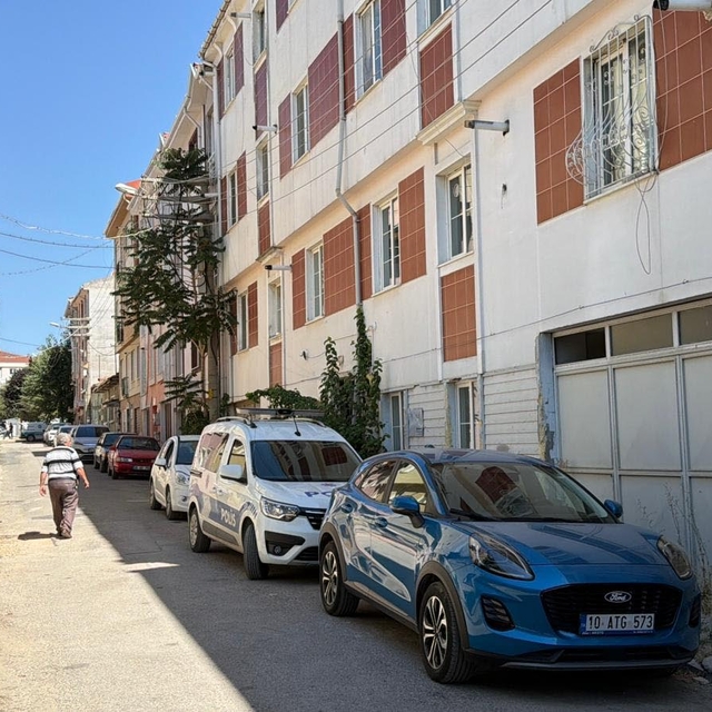 Evinde cansız bedeni bulundu