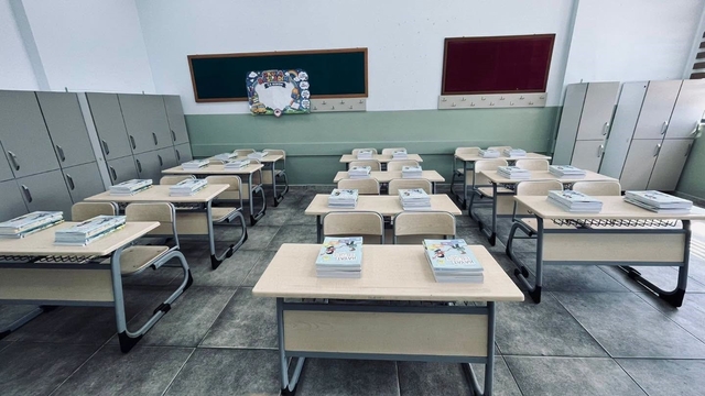 Düzce'de ücretsiz olarak 1 milyon 118 bin 604 adet verilecek
Ücretsiz ders kitapları sıralardaki yerini almaya başladı