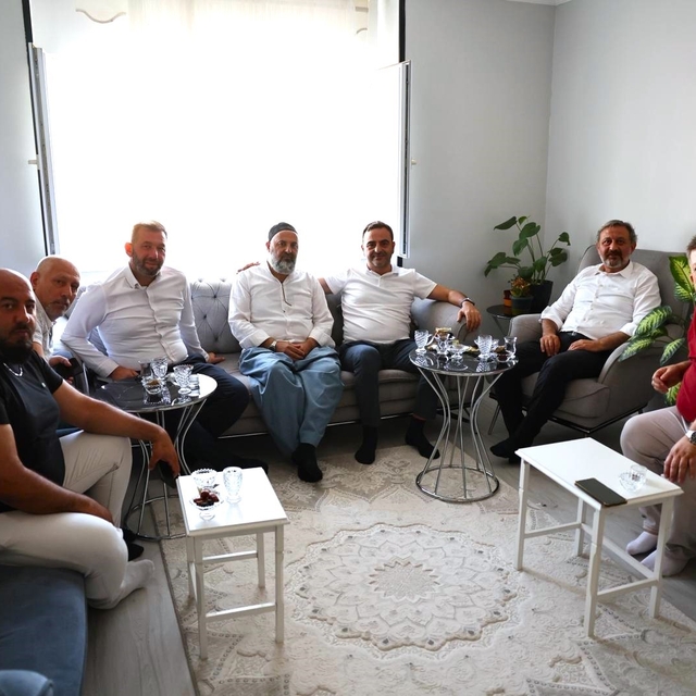 Başiskele'de vatandaşlarla gönül buluşmaları