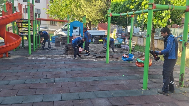 Kamu kurum ve kuruluşlarına Muğla Büyükşehir'den peyzaj desteği