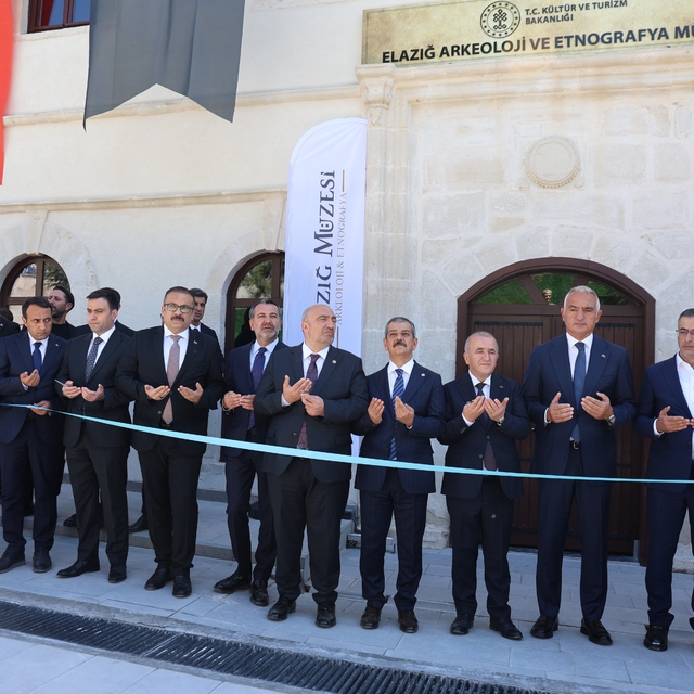 Bakan Ersoy: "Müzelerimizi artık yalnızca eserlerin sergilendiği vitrinler...