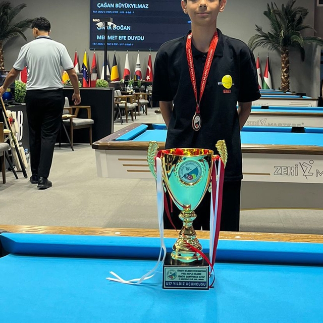 Bilardo gençlerde Muğla'ya ilk madalya