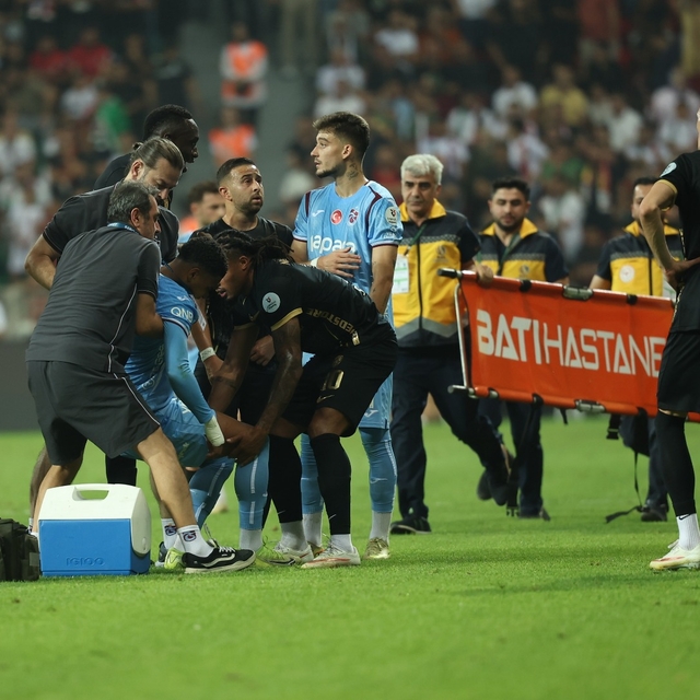 Trabzonspor'da Noah Saviolo açıklaması