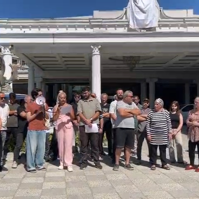 Grand Termal Otel çalışanlarının maaş ve tazminat protestosu sürüyor