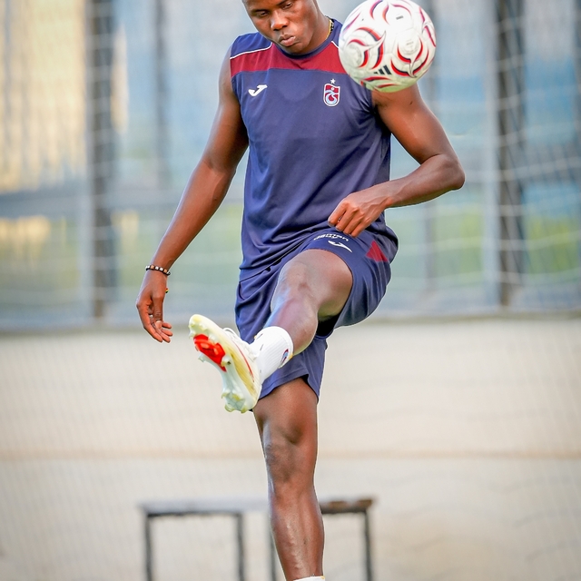 Franculino Dju, Trabzonspor'la ilk antrenmanına çıktı