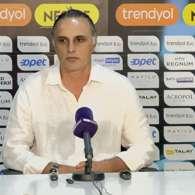 Mustafa Gürsel: "Oyunumuz var ama gol bölgelerinde etkisiziz"