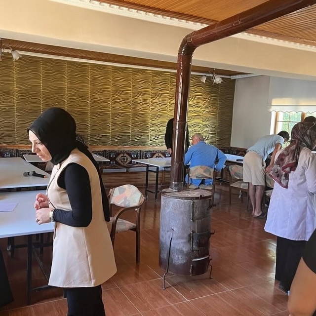 Sağlık ekipleri köy köy geziyor: Erzincan'da vatandaşlara sağlıklı yaşam bi...